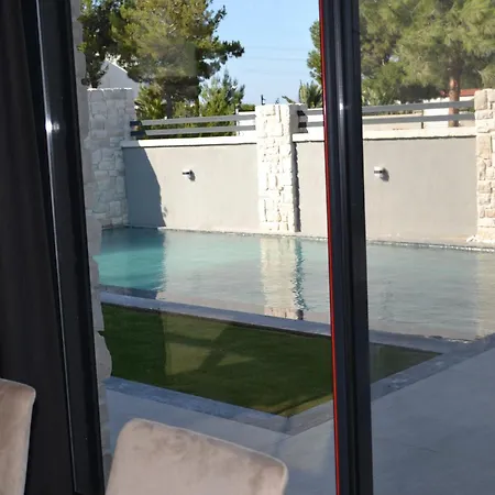 Villam Βίλα Çeşme